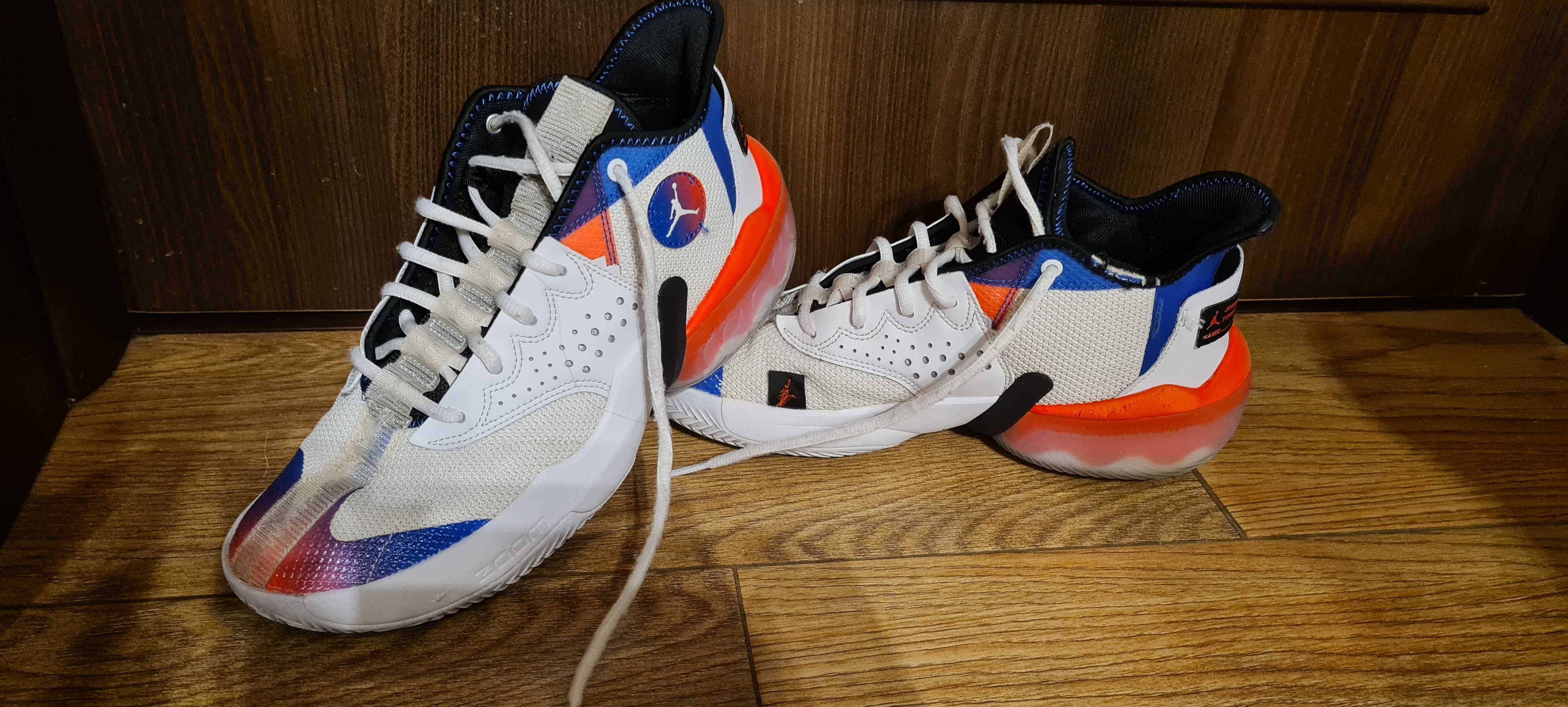 Ghete Baschet Nike Jordan React Elevation, , Alb/Albastru/Rosu Mogosoaia •  OLX.ro