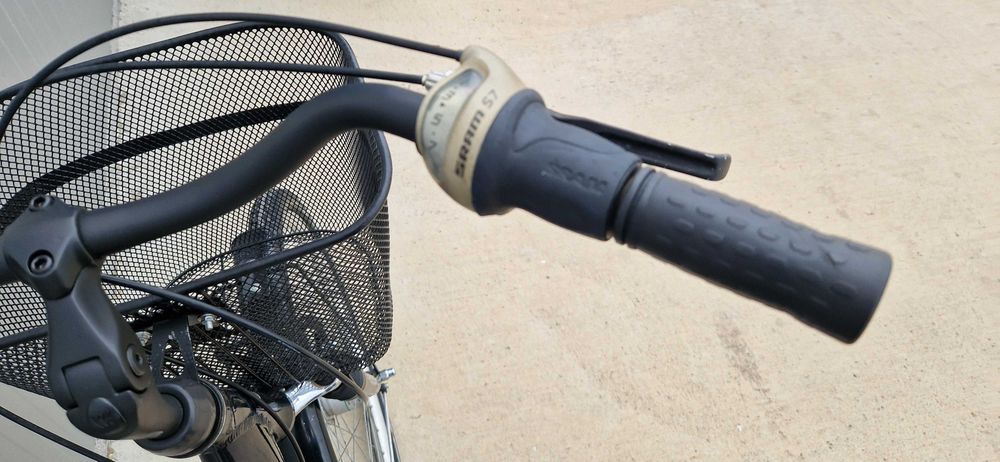 Дамски алуминиев велосипед COMFORT колело с кошница 28'