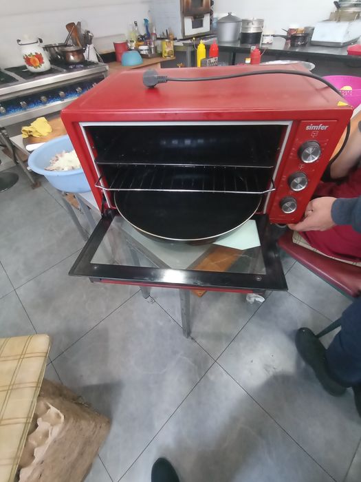 Продам Печь /духовку