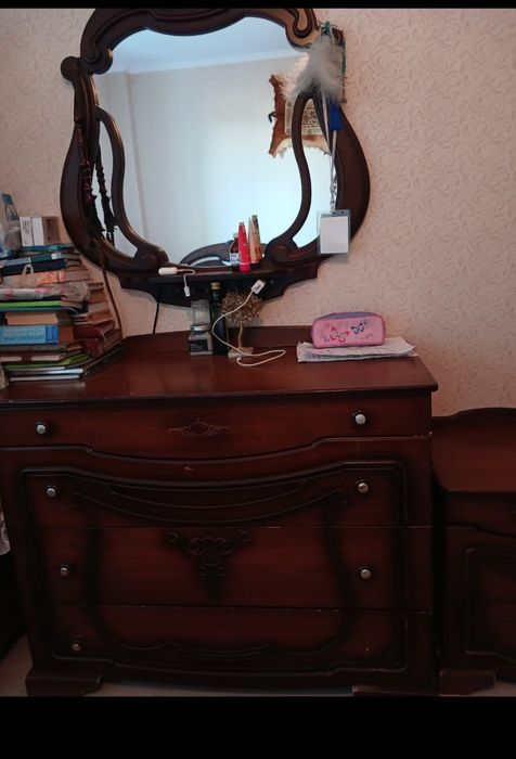 Спальный гарнитур