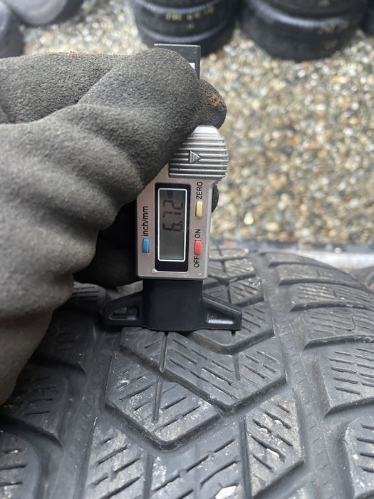 Anv m+s 235/55/19 Pirelli/Continental