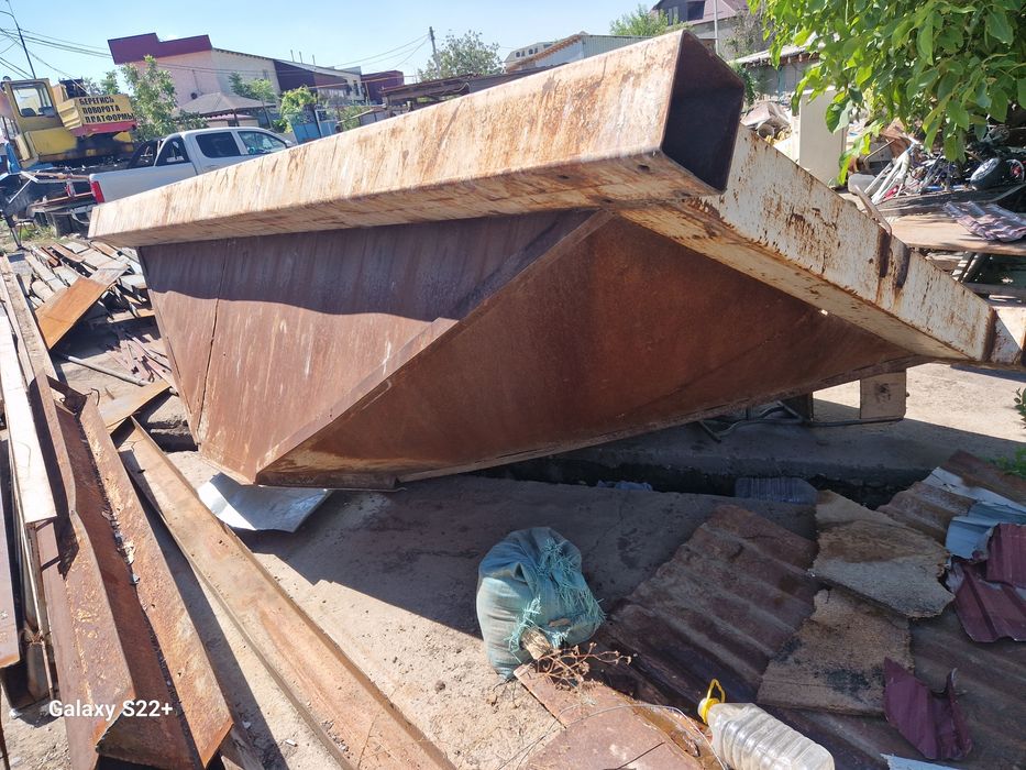 Силос, Воронка, емкость