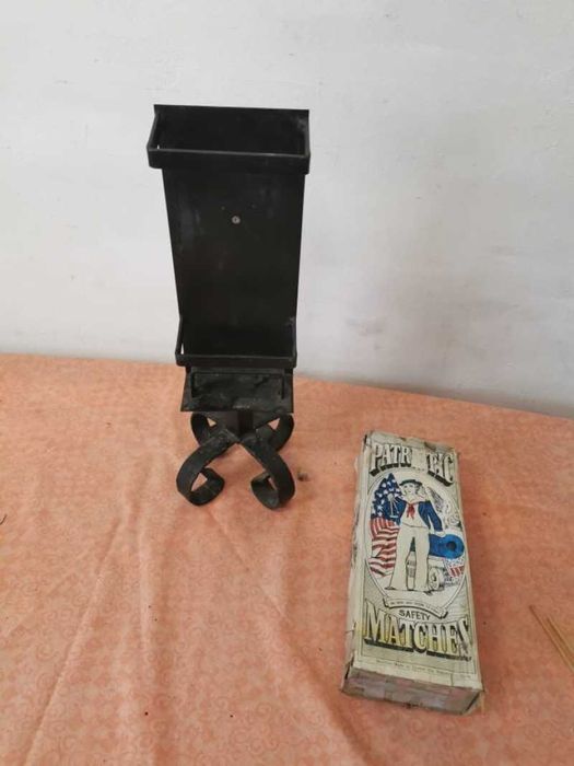 Suport de chibrite semineu