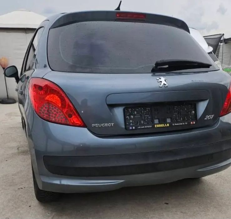 Vând Peugeot 207