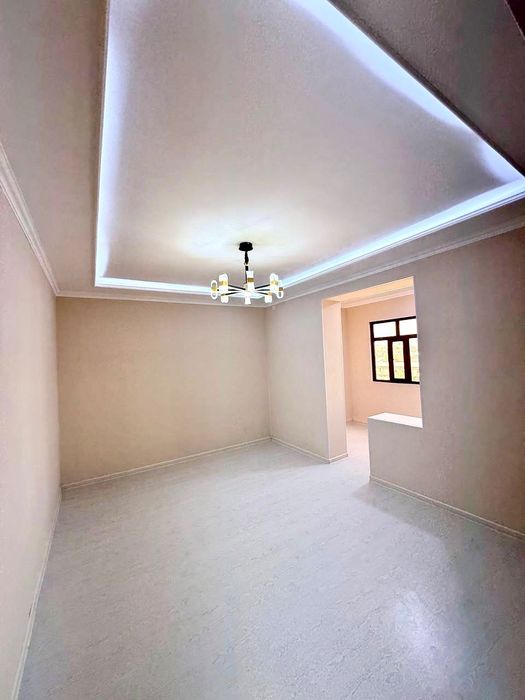 Своя!!! Яшнабад улица Иззат Новостройка продаю квартиру  3/5/8  69м2