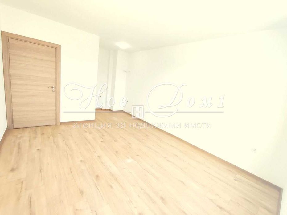 Продава се Двустаен апартамент в Варна, Младост 1 - 58 кв.м за 1142 €/кв.м - Снимка #4