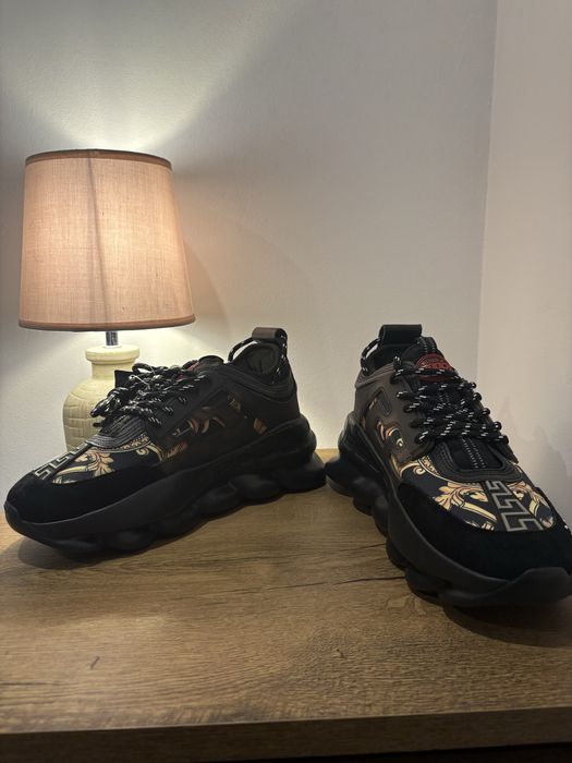 Versace Chain Reaction Gold 43