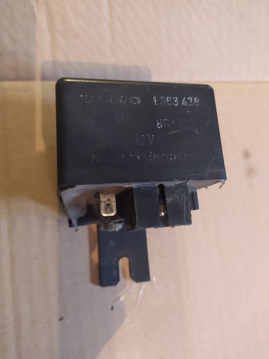 ГНП    и реле за подгревни свещи за Волво 740/940 (фолксвaген)