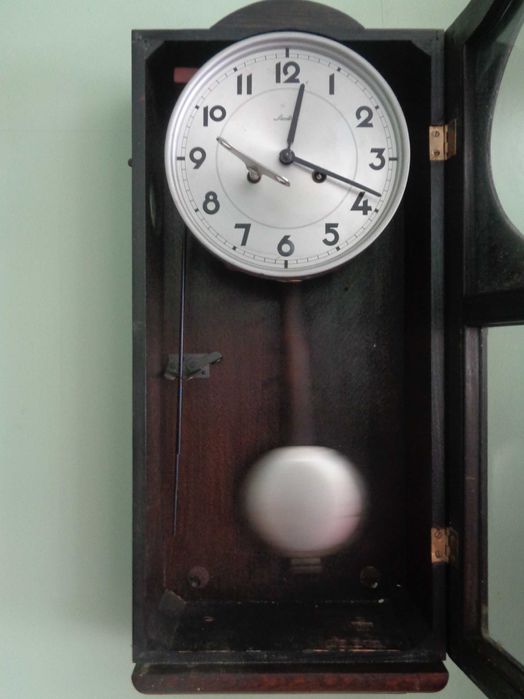 Продавам ретро немски стенен часовник Mauthe – 1950-те