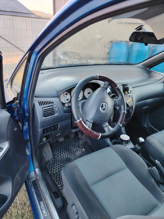 Vând Mazda Premacy