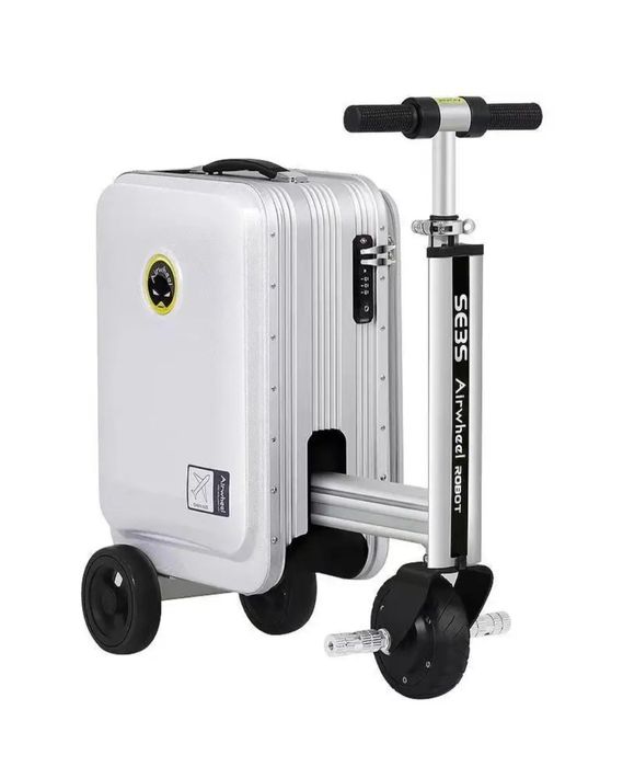 Продаётся умный чемодан Airwheel