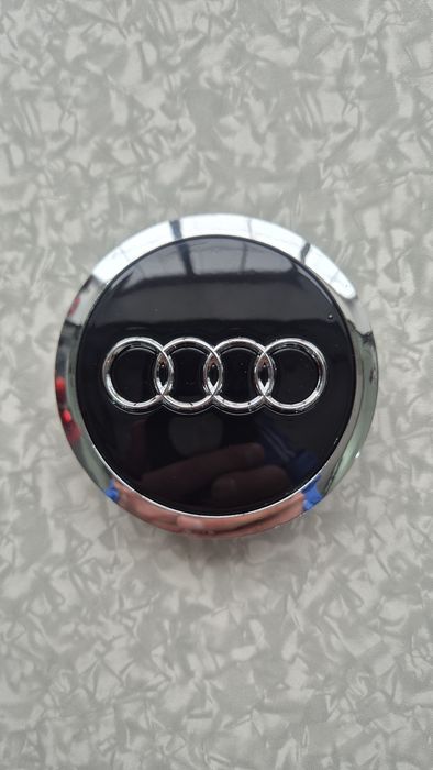 Заглушка для литого диска для ауди.