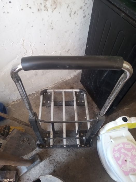 Vând cărucior marfa extensibil