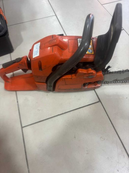 Продавам резачка husqvarna 345