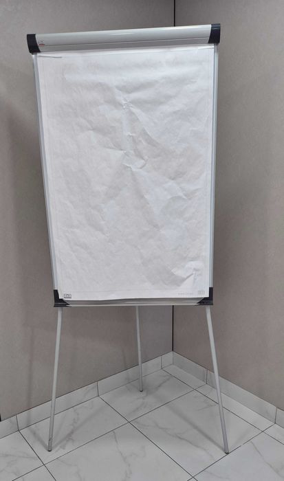 Продам Флипчарт б.у. 70х100