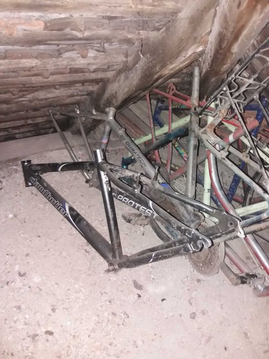 Cadru mtb 26 din aluminiu claud buttler si cadre din otel