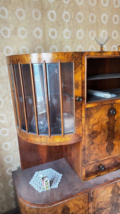 Старинни мебели скрин и гардероб в арт деко стил 1940г