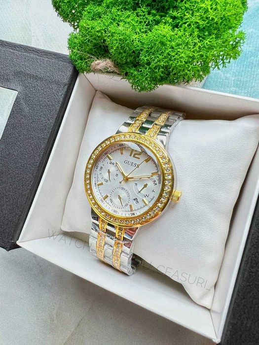 Ceas de mână damă Model 11 – Design Elegant – Cutie Cadou Inclusă