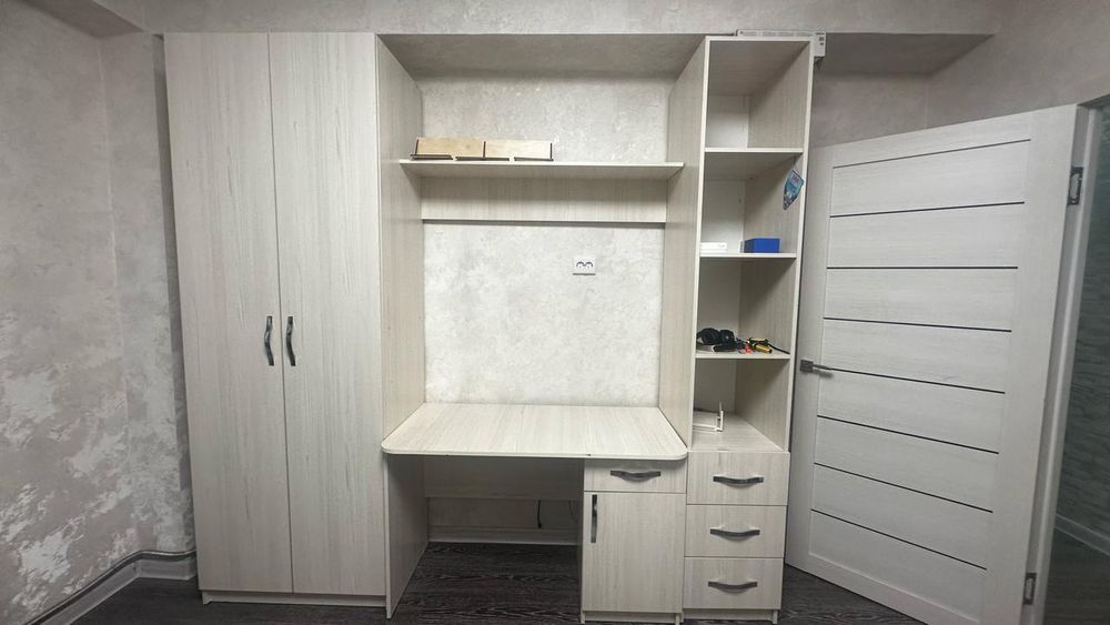 Продам шкаф горку