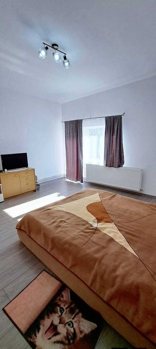 Apartament la casa