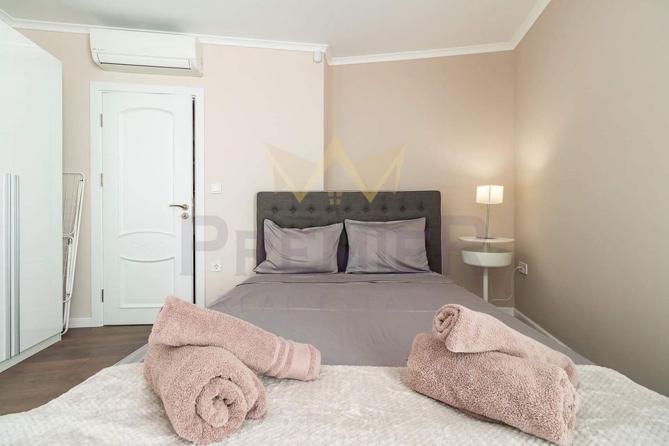 Дава се под наем Тристаен апартамент в Варна, Център - 103 кв.м за 1445.85 € - Снимка #11