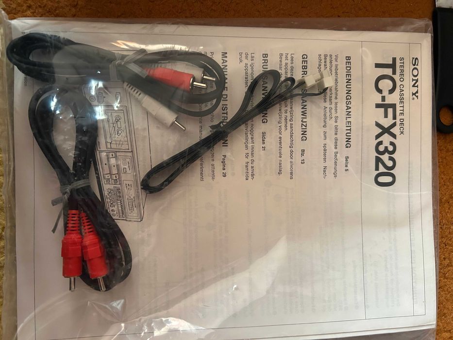 Vând deck Akai CS-M02, în stare bună de funcționare+deck Sony Nou