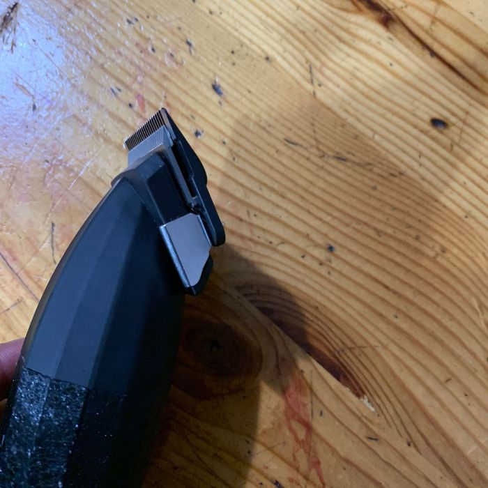 Здравейте Продавам Машина За подстригване VGR