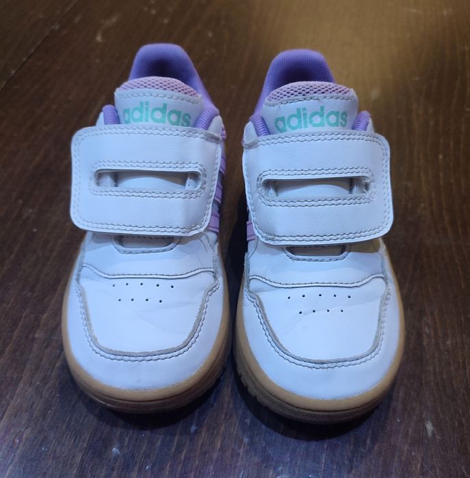 Оригинални маратонки на Адидас