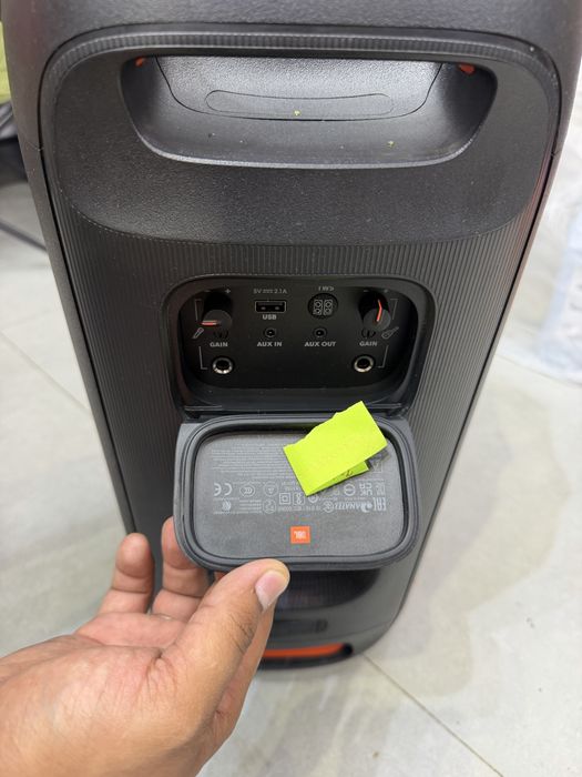 Продам колонку JBL PARTY BOX110