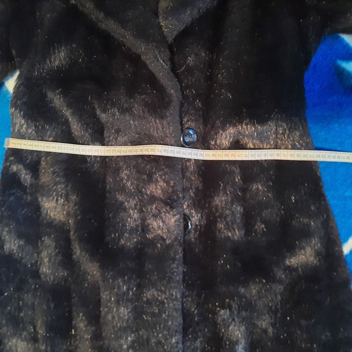 Haină de blană artificială