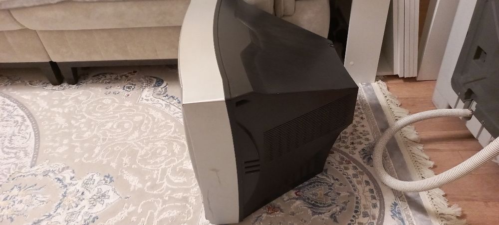 Продам бу  телевизор TOSHIBA