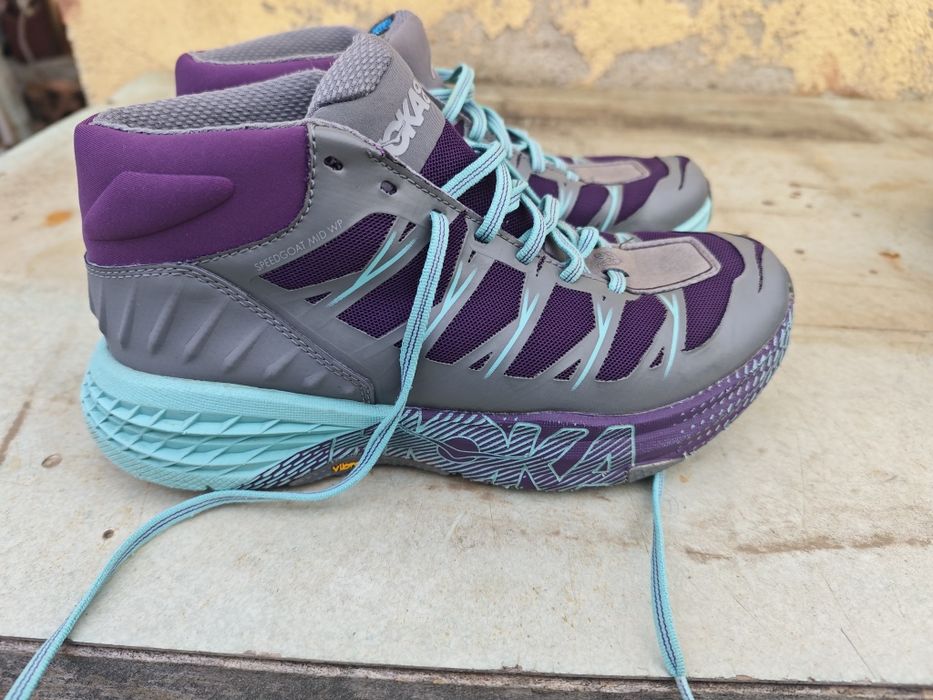 HOKA ONE speedgoat waterproof