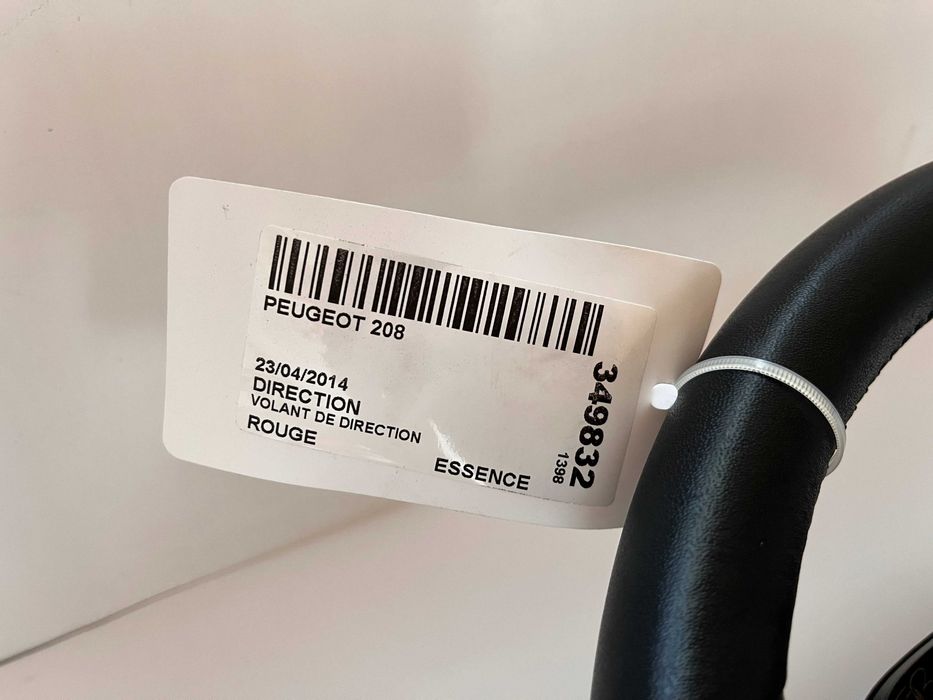 Оригинални кожени Мулти волани Peugeot 208 Пежо pejo
