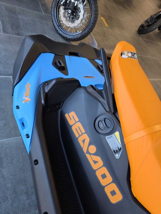 Sea-Doo Spark Trixx 90 For 3 90 HP Gulfstream Blue / Orange Crush, iBR Moto Bike Shop Timisoata TBI Bank