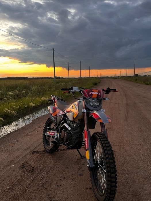 Продам мотоцикл sycmcc