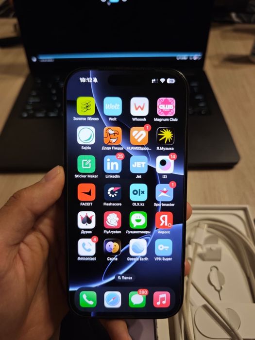 Продам IPhone 16 Pro 256GB
