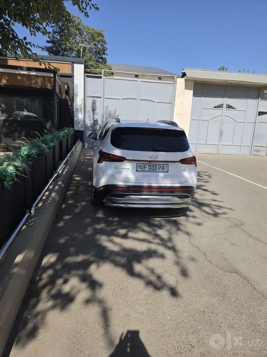 Hyundai santa fe 2022 yill kraska toza 7 kishilik eng xirgi full
