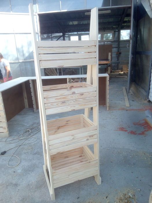 Търговско обзавеждане (Моля, прочетете описанието в обявата))