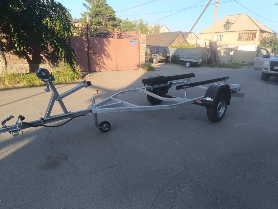 Продам прицеп под водную технику