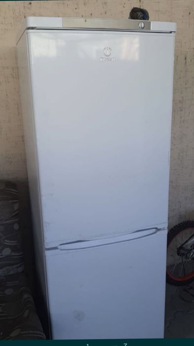 Холодильник- на запчасти