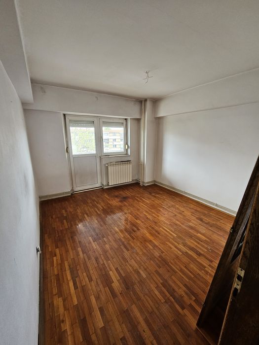 Apartament 4 camere A.I. Cuza