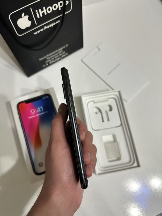 Продается iPhone X