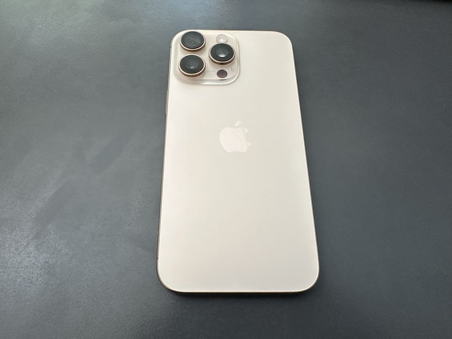 Apple iPhone 16 Pro Max