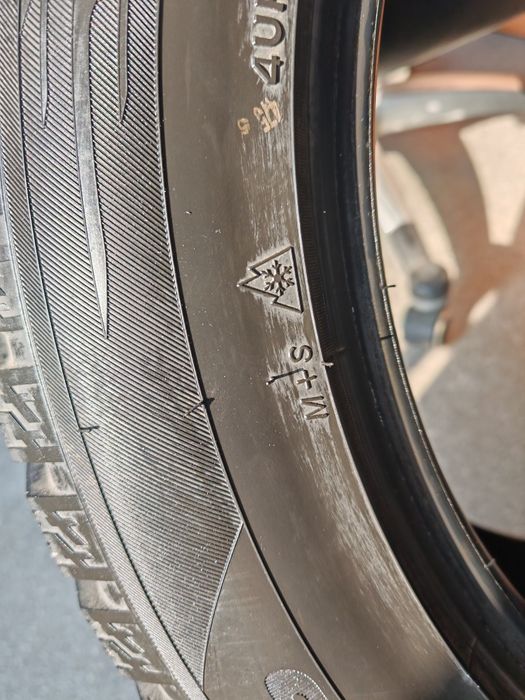 Продам шины зимние