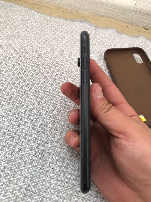 Продам айфон XR без каробки