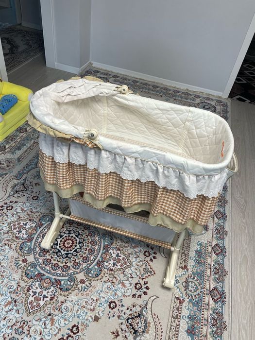 Продам манежку в хорошем состоянии