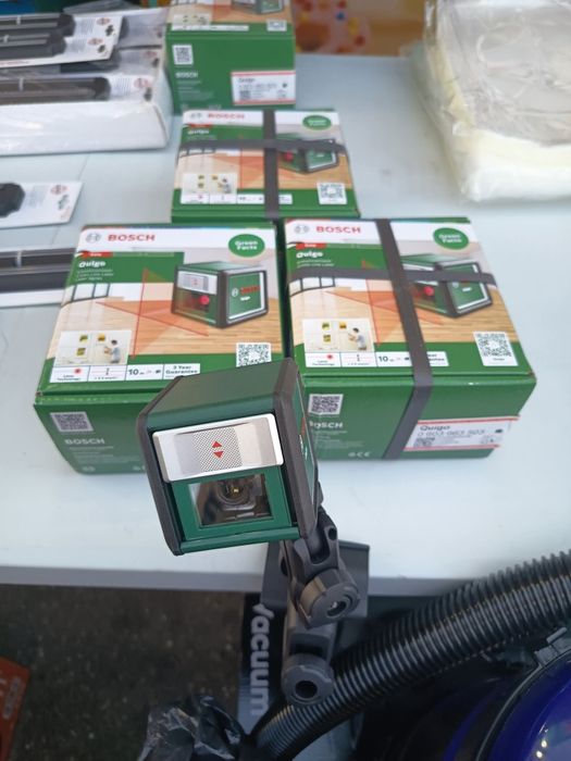 Scule de mână Noi.