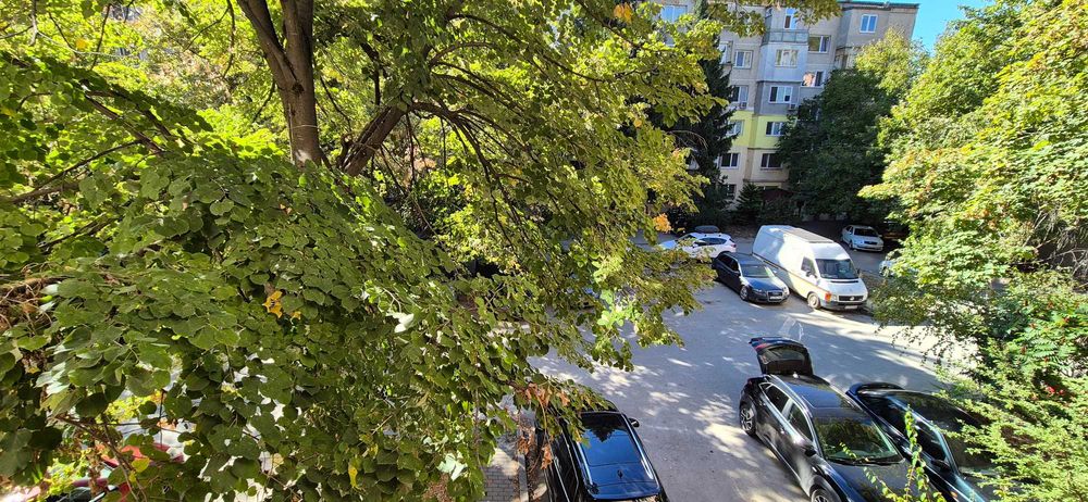 Двустаен, южен,  след тотален ремонт в кв."Чолаковци"