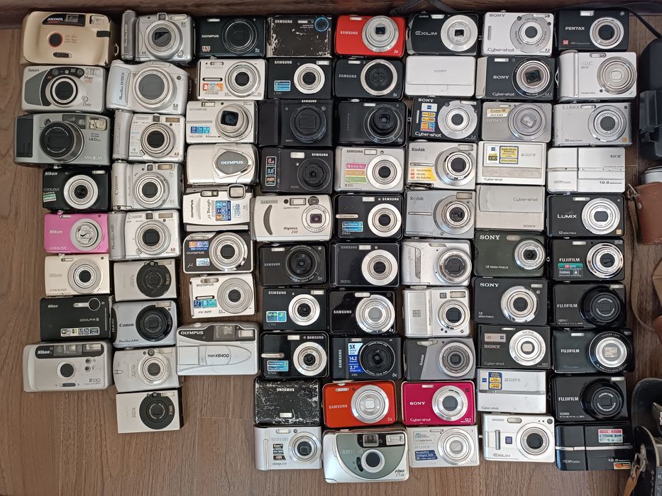 Цифровой фотоаппарат только за всё продаётся хамаси бирга сотилади