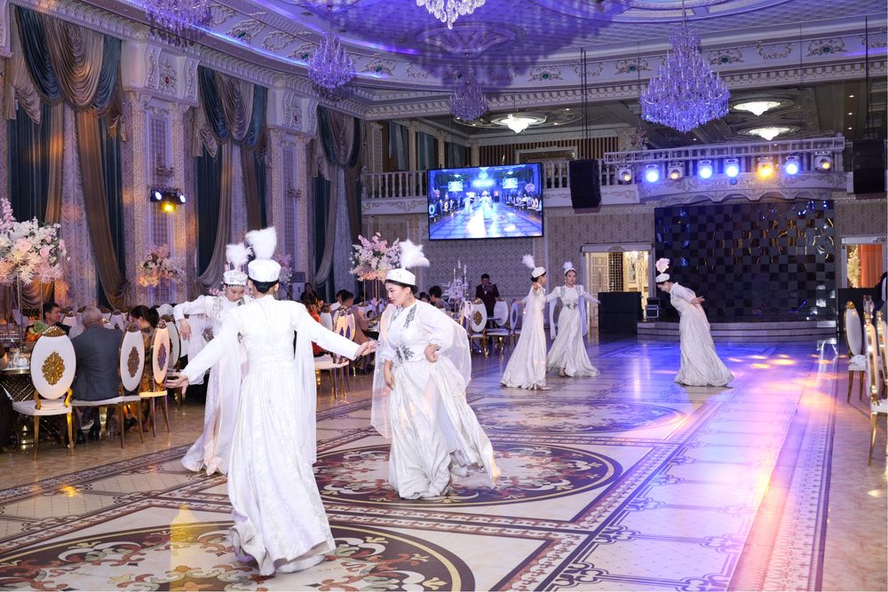 Костюмдер сатылады арзан бағада